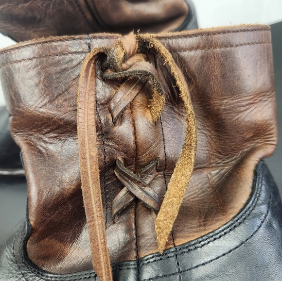 Frye Billy Cross Stitch Short Cowboy Western Heeled Booties Black/Brown 7 1/2 B - Picture 9 of 16